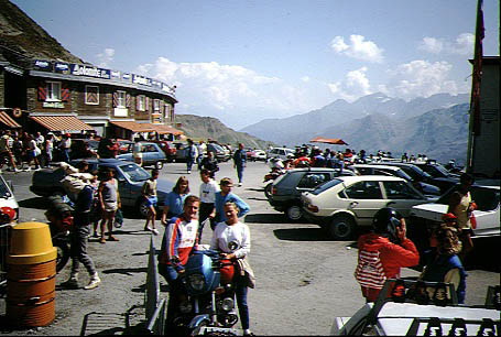 cm002.jpg (94833 bytes)