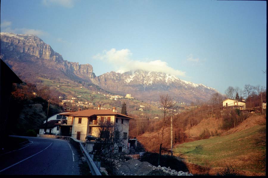 Garda2000_001